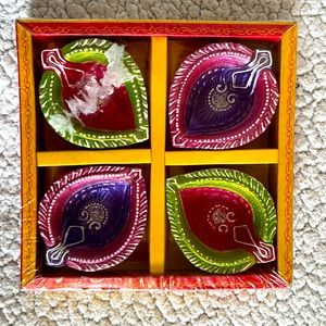 New Indotribe 4 Pack Diya Tradicional T- light Holder Diwali